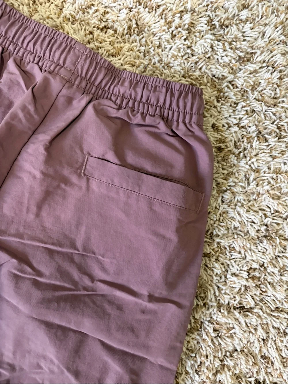 Nike Sportswear Everything Women’s Woven Mid-Rise Pants in Smoky Mauve Sz XS